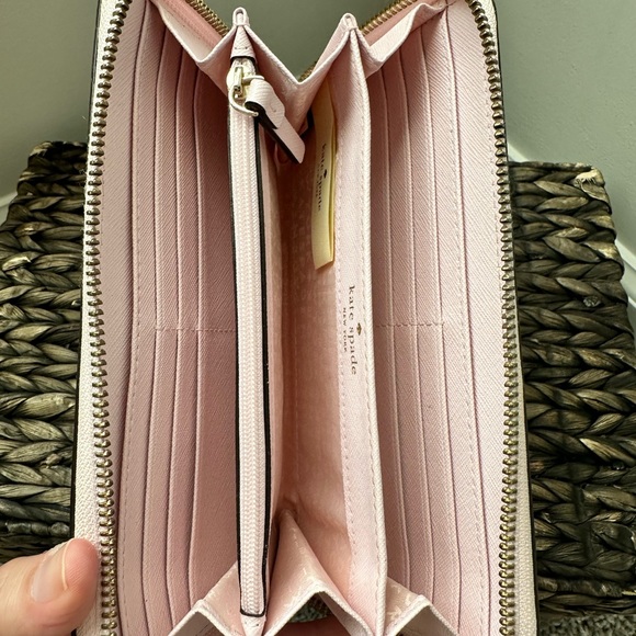 Kate Spade pink wallet - Picture 5 of 6